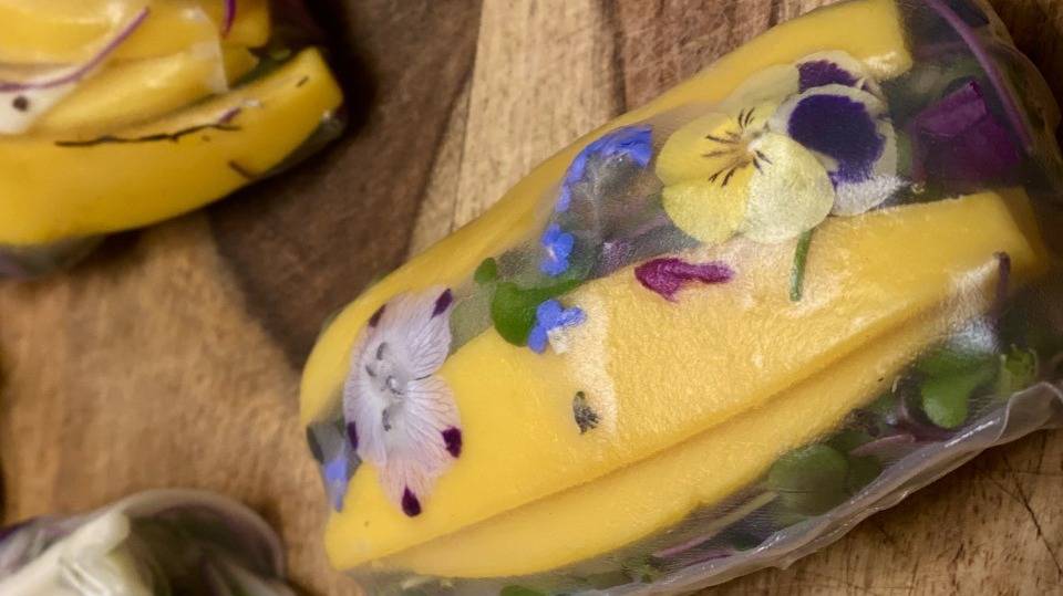 spring roll flower.jpg