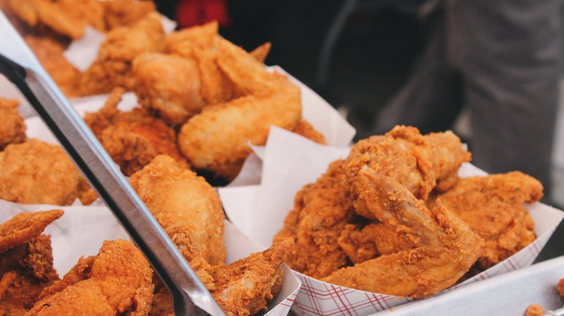 5e9a3aab5163e_fried-chicken-690039-1920.jpg