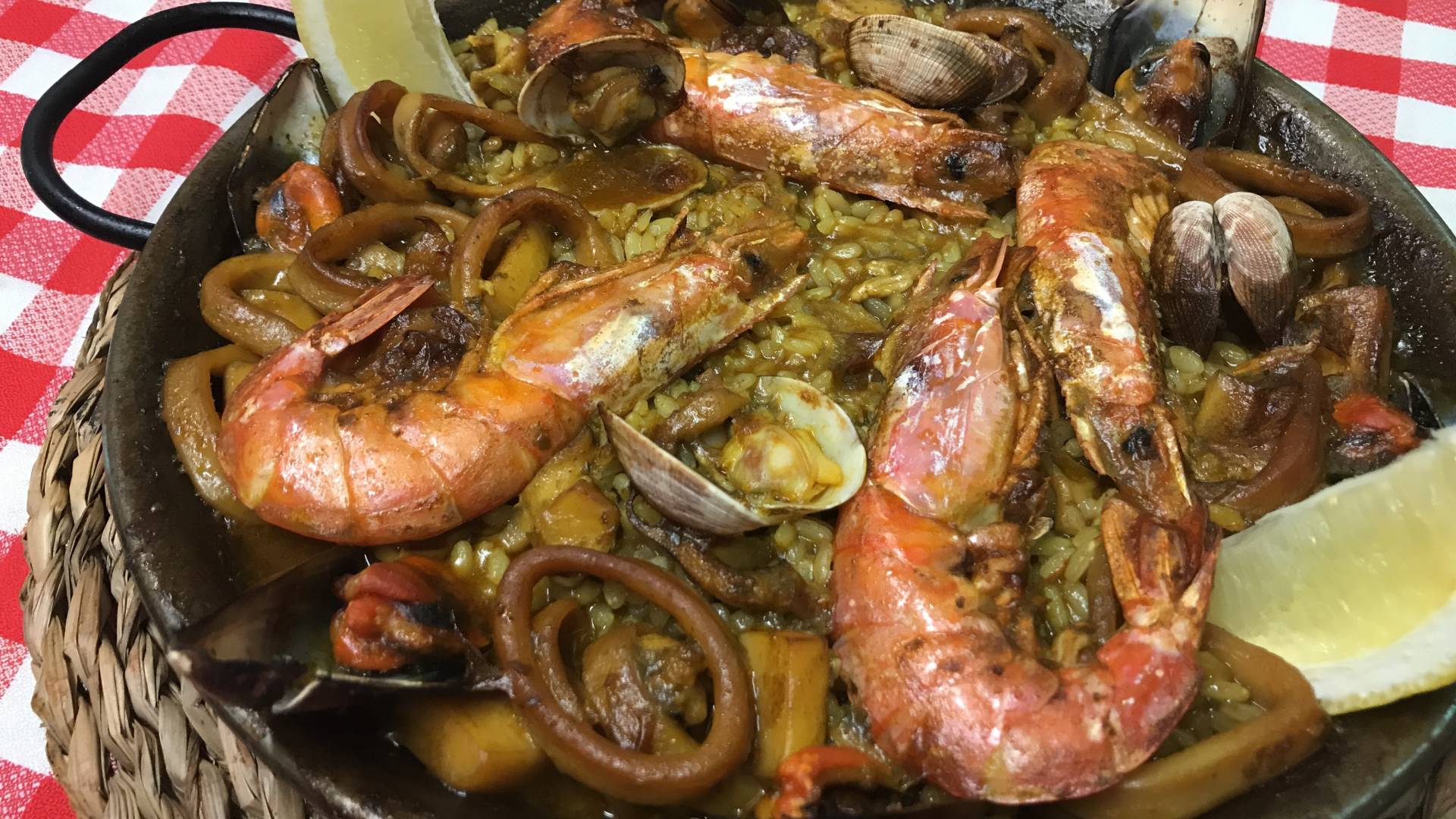 Delicias de la tierra y el mar