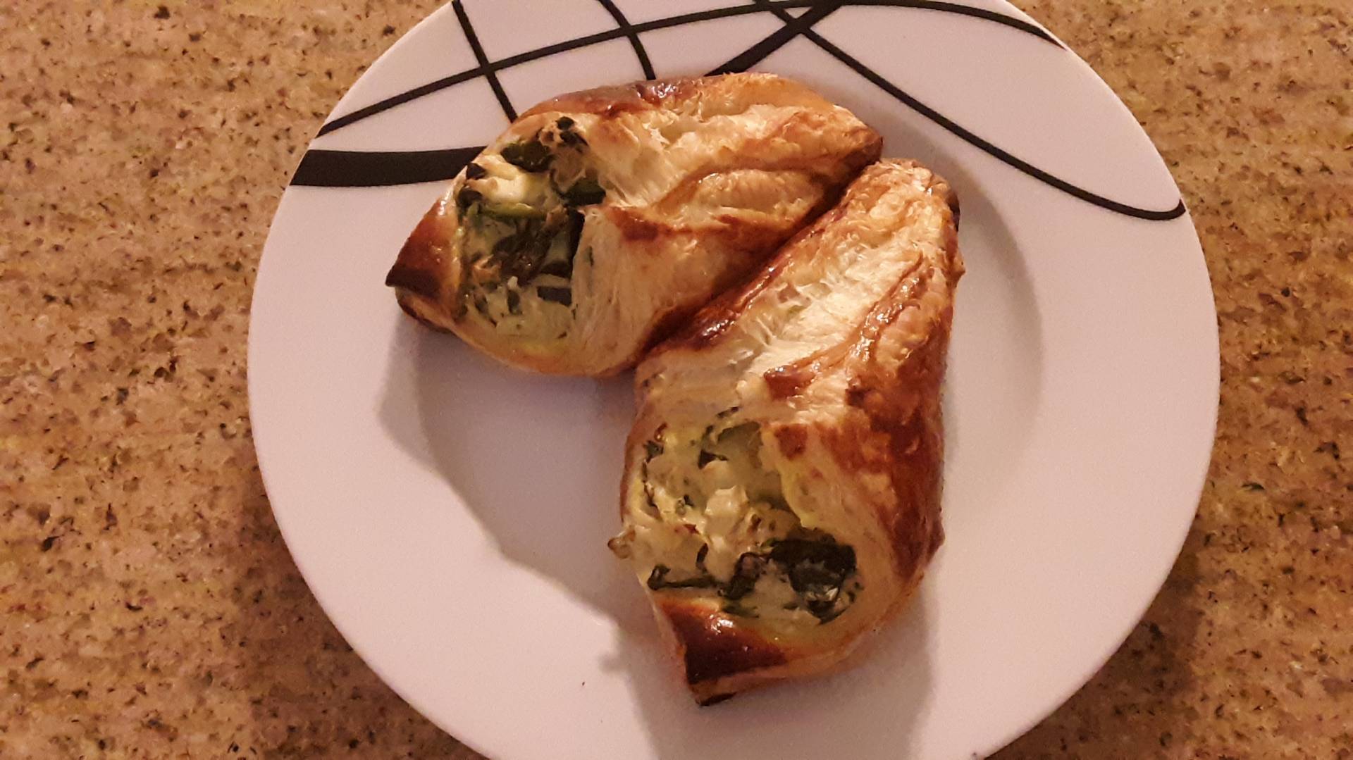 SpinachPuffs.jpg SpinachPuffs.jpg