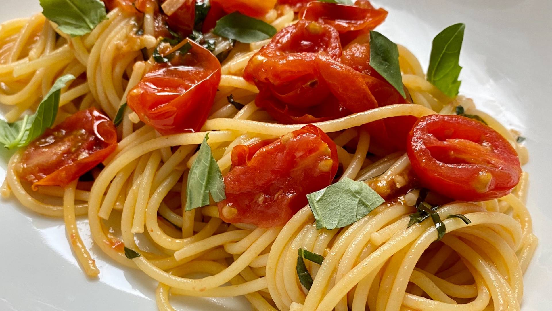 web_spaghetti_tomato_Basil.jpg web_spaghetti_tomato_Basil.jpg