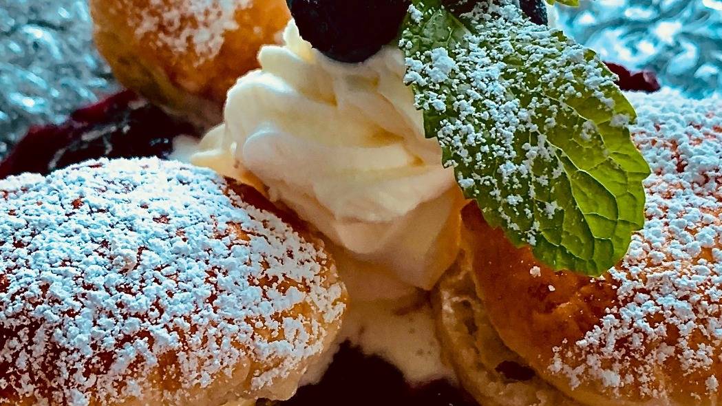 cream puffs.jpg cream puffs.jpg