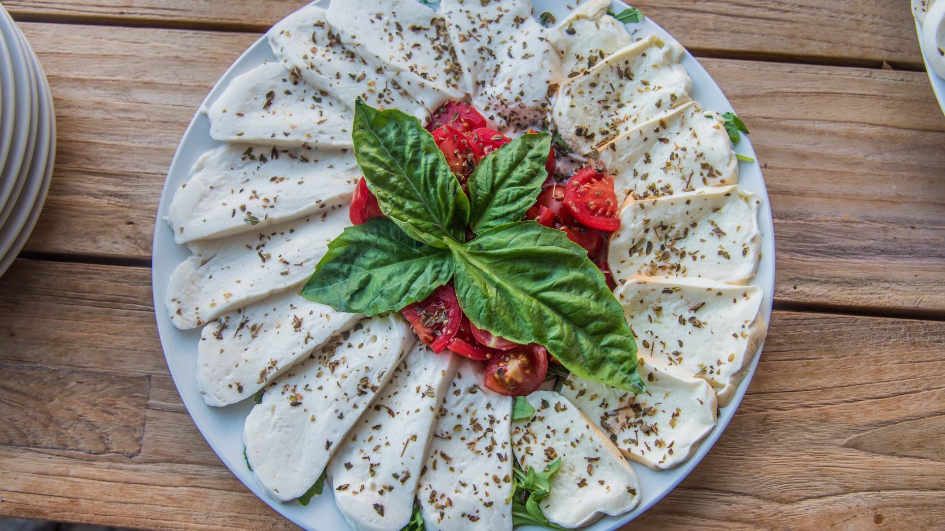 Caprese Salad.jpg Caprese Salad.jpg