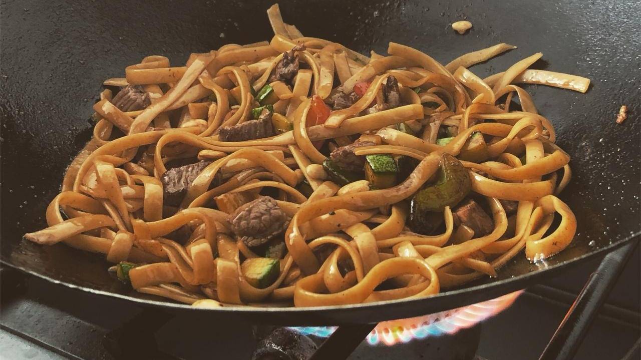 Woks & sushi