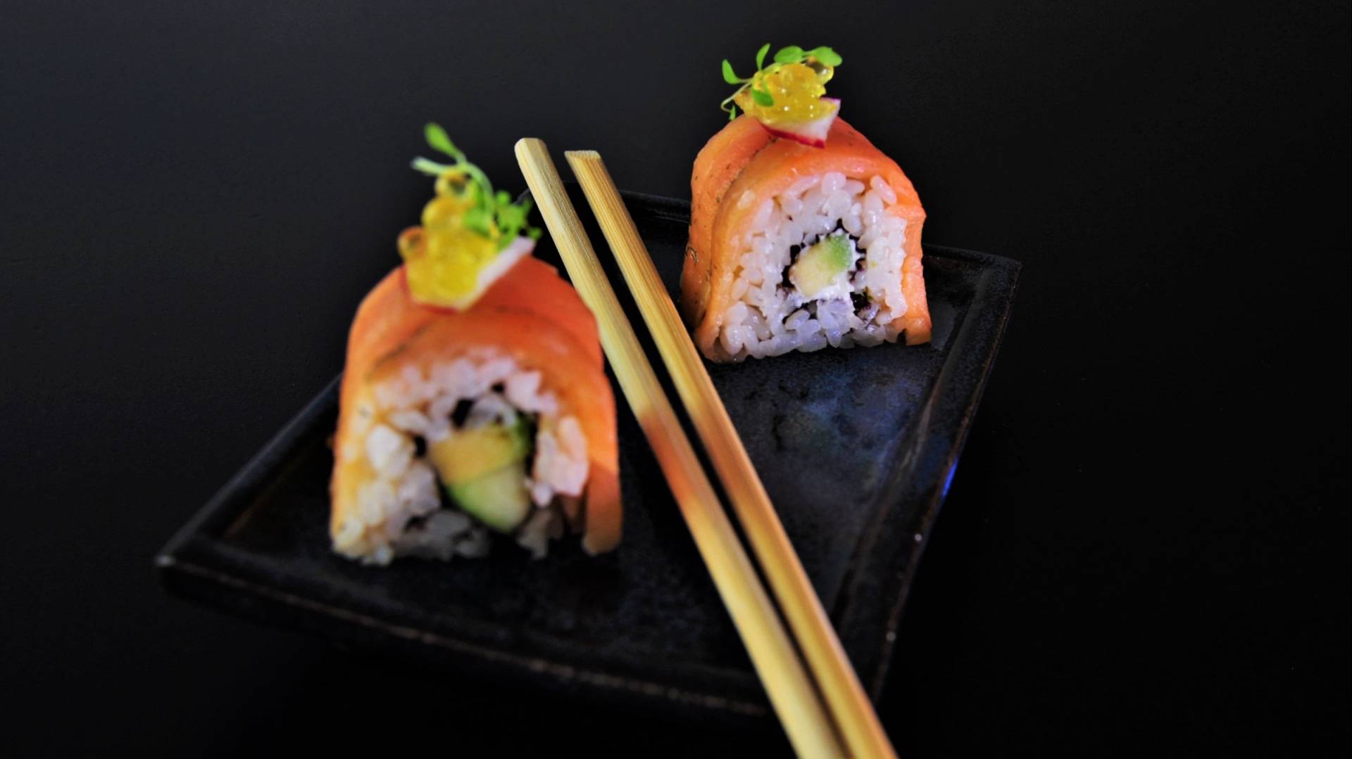 uramaki.jpg uramaki.jpg