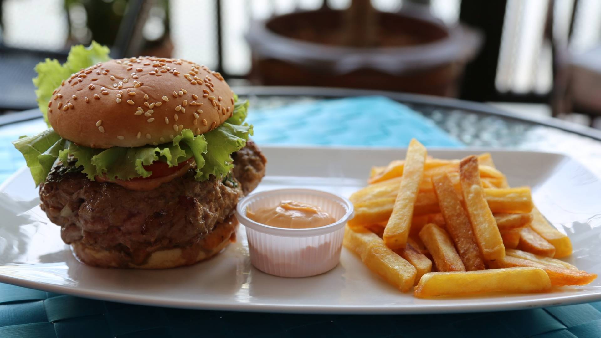 BURGER BEEF.png