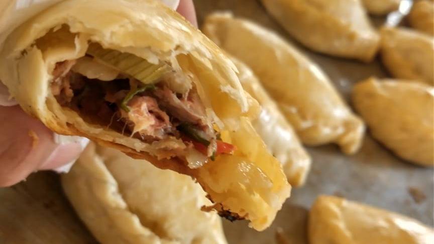 EMPANDA CERDO AHUMADA.jpg