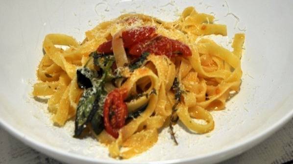 Tagliatelli vino Tagliatelli vino