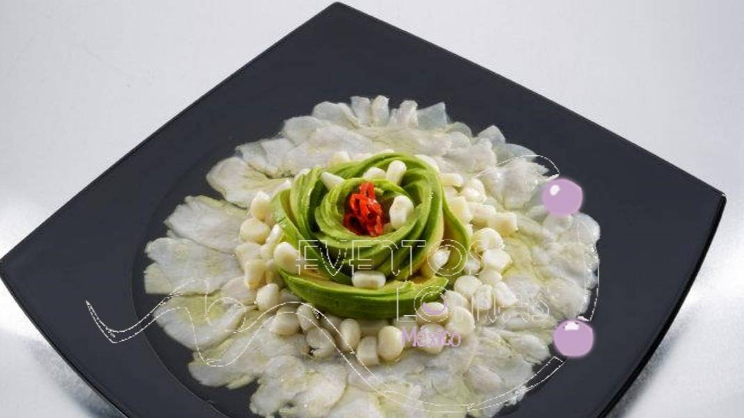 Tiradito de calloo de hacha.png Tiradito de calloo de hacha.png