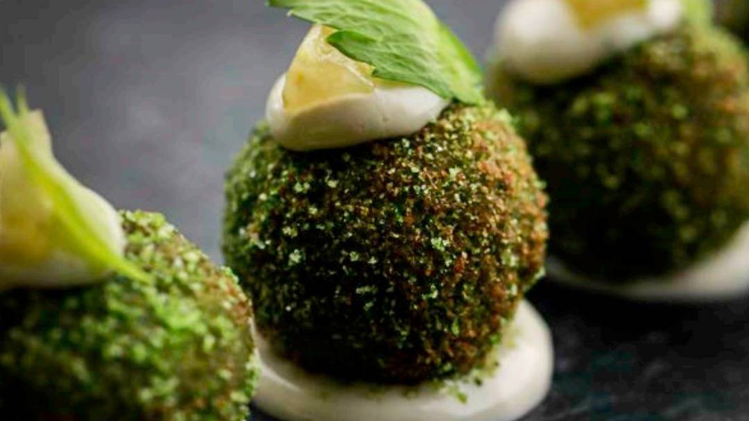 Guineafowl bonbon with celeriac and parsley crumb.jpg Guineafowl bonbon with celeriac and parsley crumb.jpg