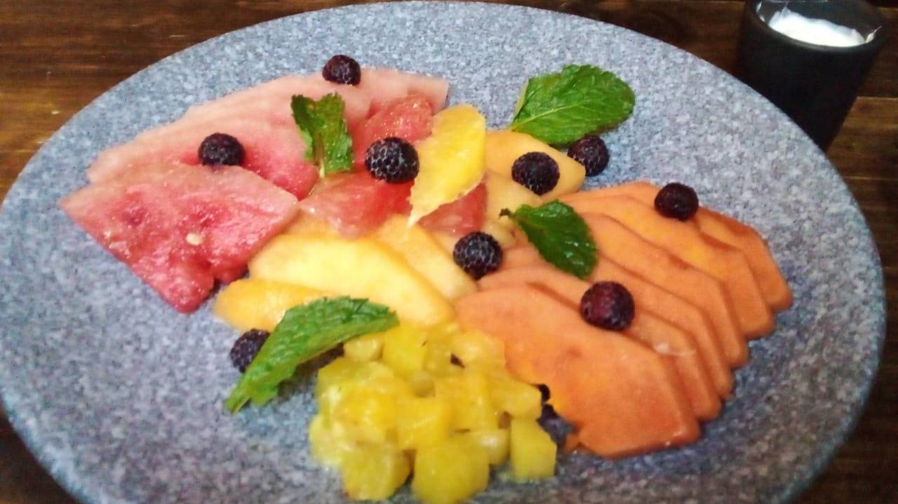 PLATO DE FRUTA.jpg PLATO DE FRUTA.jpg