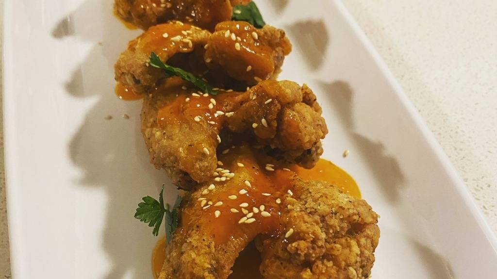 wings.png wings.png