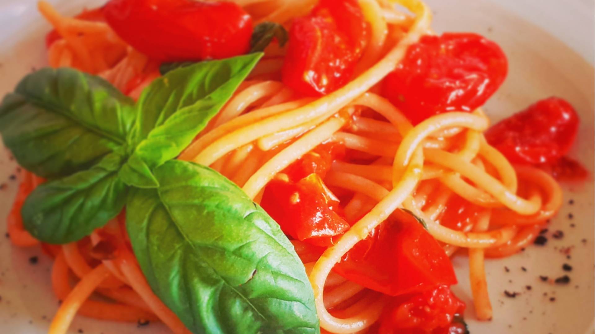 spaghettipomodoroebasilico.jpg