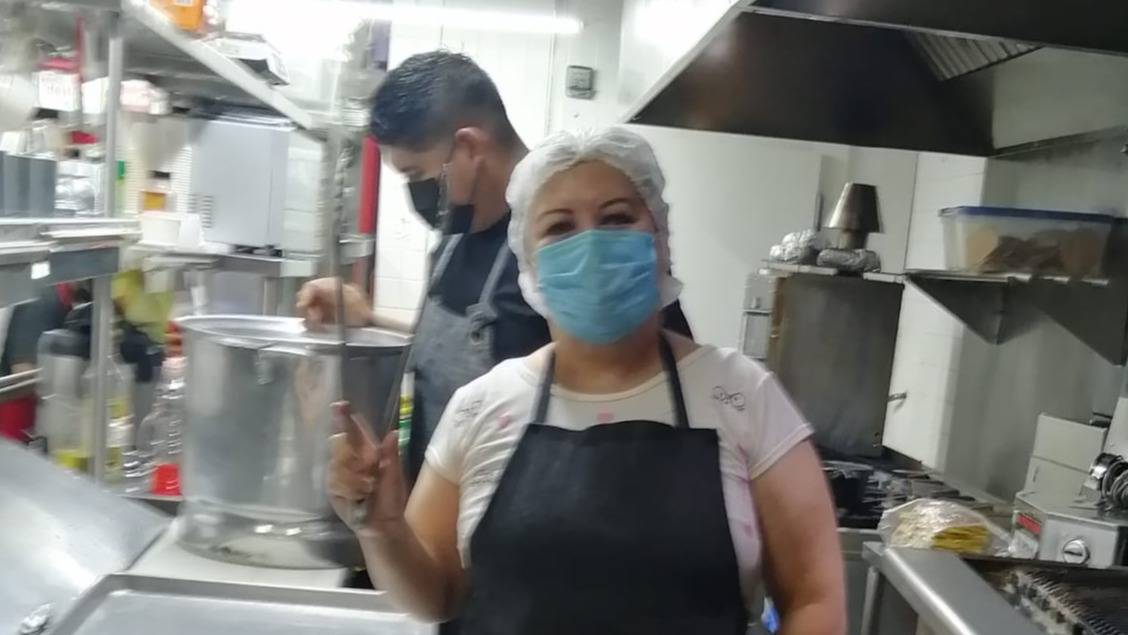 cocinando.jpeg cocinando.jpeg