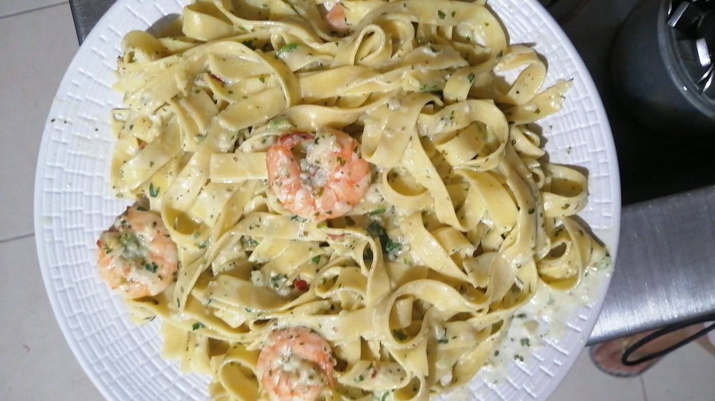 PASTA CON CAMARONES.jpeg PASTA CON CAMARONES.jpeg