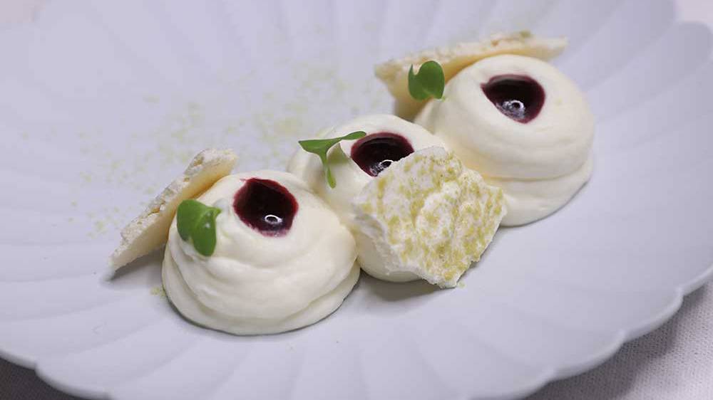 Chocolat-blanc-wasabi-coulis-cassis.jpg
