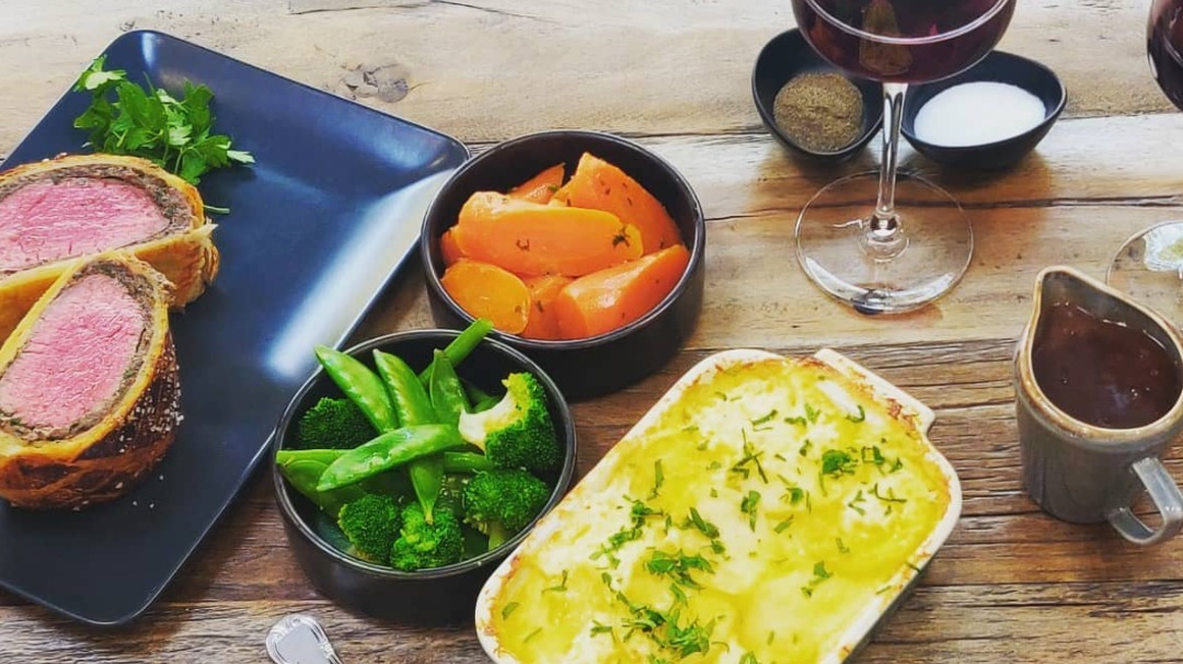 Fillet of beef wellington
