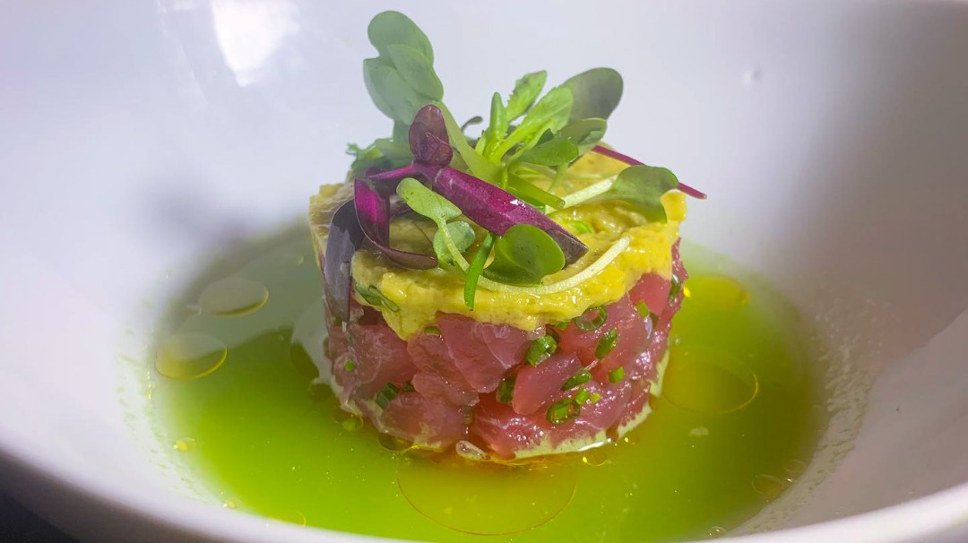 tunacrudo_edited.jpg tunacrudo_edited.jpg