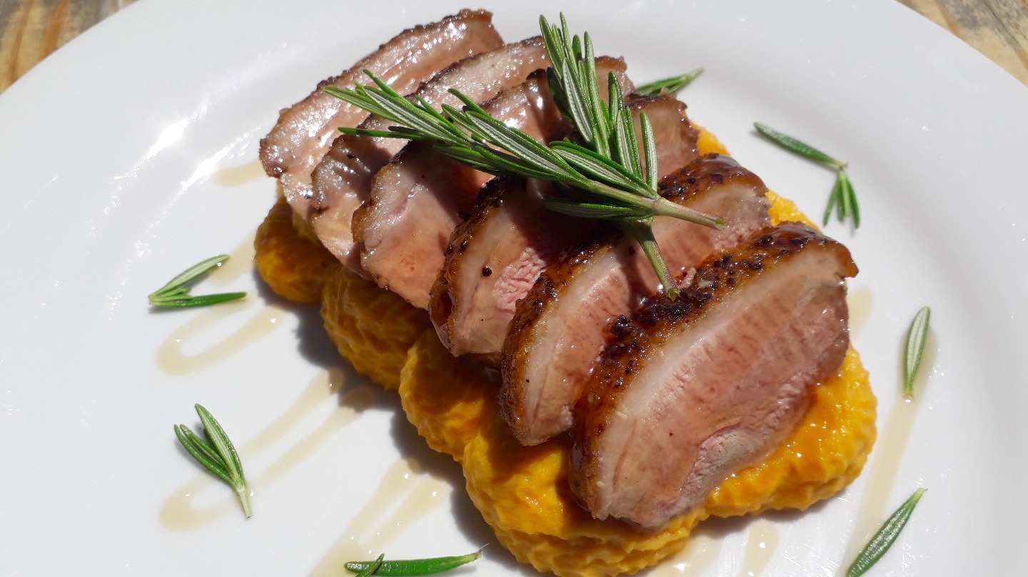 Duck magret with rosemary and port wine reduction served with mashed sweet potatoes_2.jpg