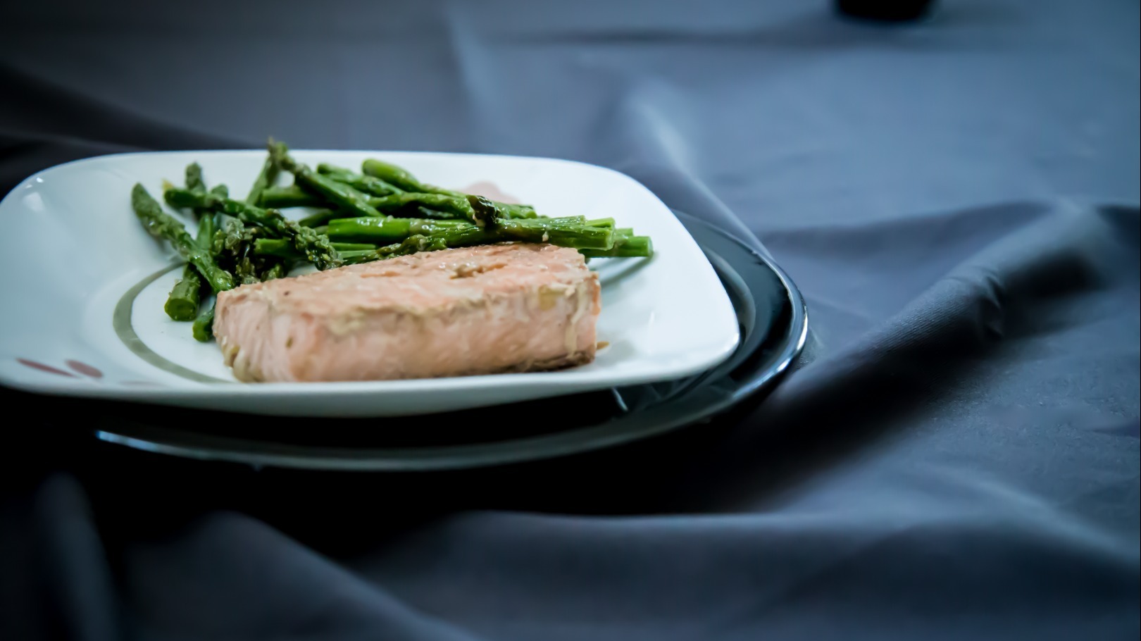 Miso salmon and Asparagus 4.jpg Miso salmon and Asparagus 4.jpg