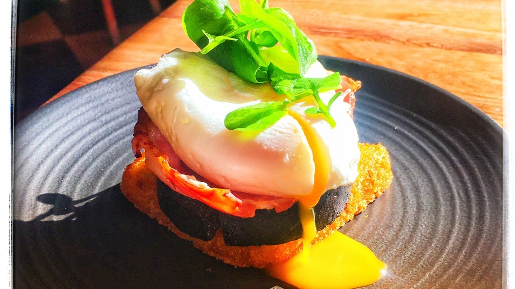 Huevos benedictos.jpg Huevos benedictos.jpg