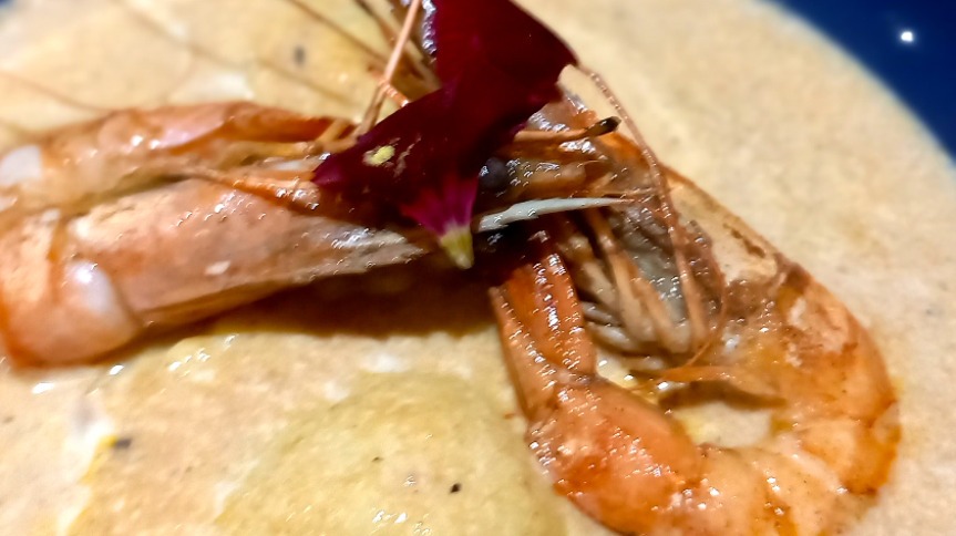 entree soupe de poisson creme raviolli de crabe gambas flambees stanislas beziat cuisine pour vous chef prive traiteur domicile marsille avignon aix en provence cassis saint remy.jpg