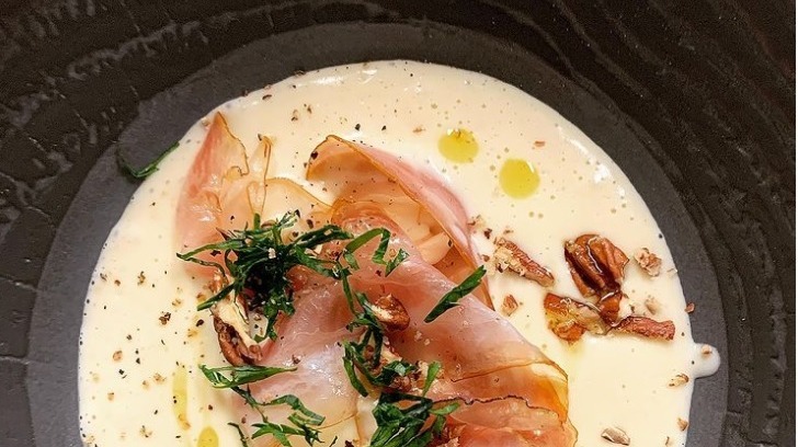 Veloute.jpg Veloute.jpg