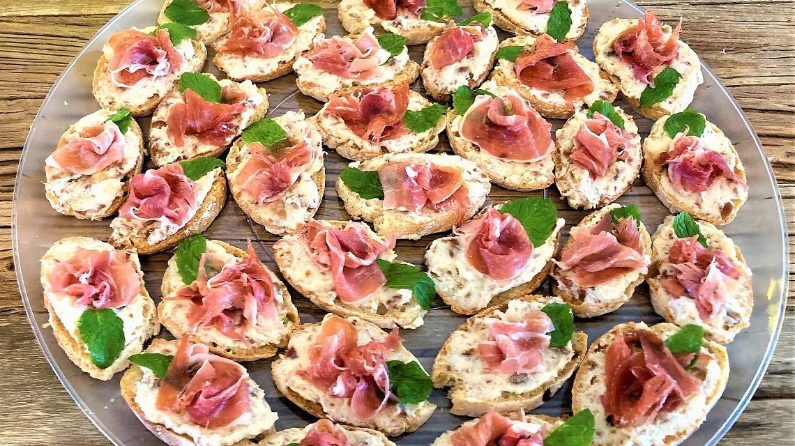 Tapas & Classic Apps Party Package
