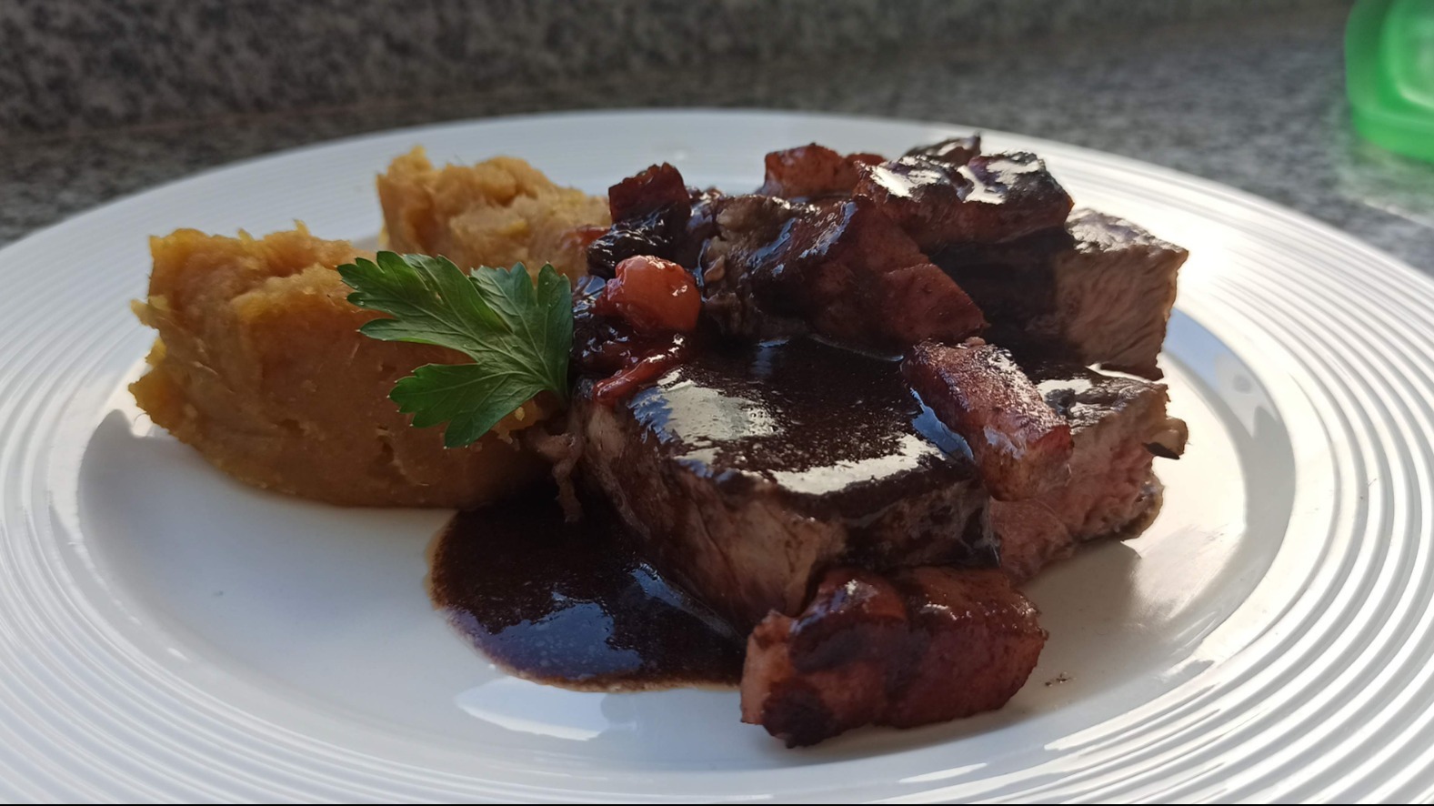 Bife de chorizo frutos rojos.jpg
