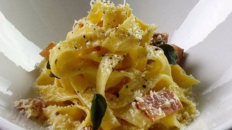 fetucchini a la carbonara.jpg fetucchini a la carbonara.jpg