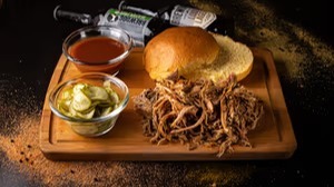 56b69528-9067-11eb-b206-3a5fd75c2c69_pulled_pork_250g.jpg 56b69528-9067-11eb-b206-3a5fd75c2c69_pulled_pork_250g.jpg