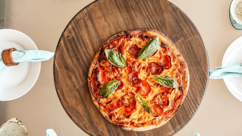 Pizza station
