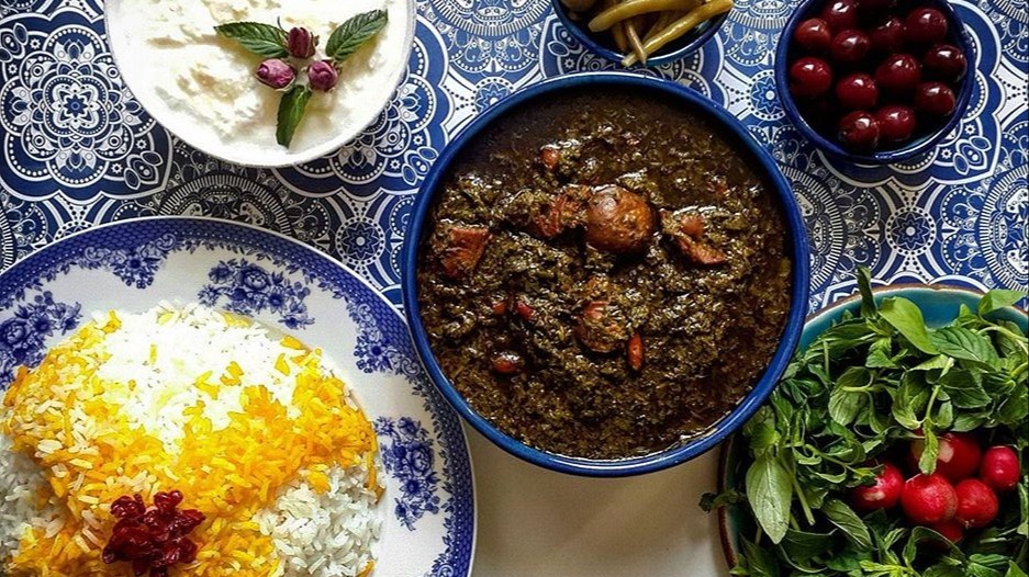 قرمه-سبزی-تهران.jpg قرمه-سبزی-تهران.jpg