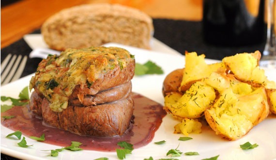 filete_con-costra-de-queso-azul-y-hierbas.jpg