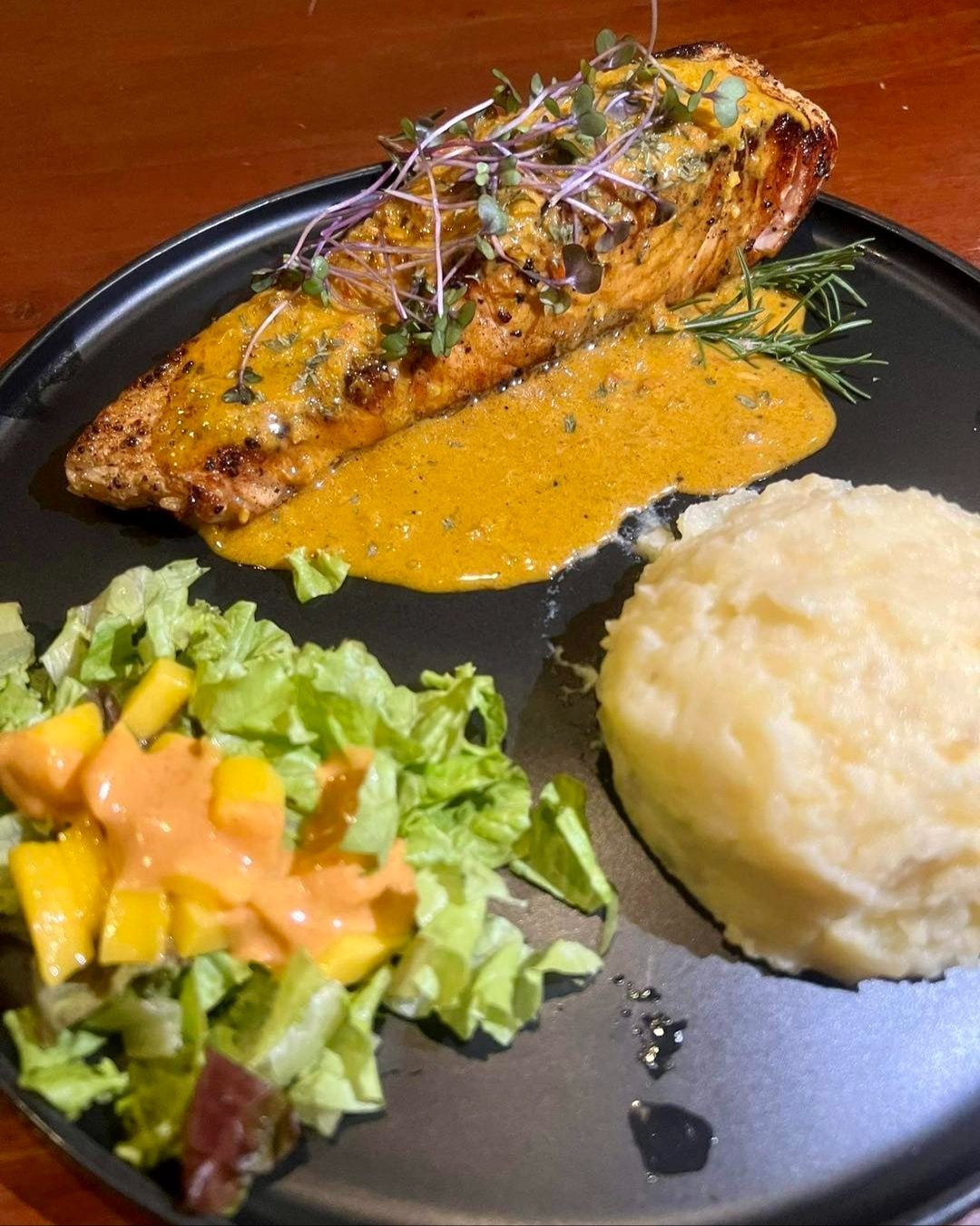 SALMON CURRY.jpg SALMON CURRY.jpg