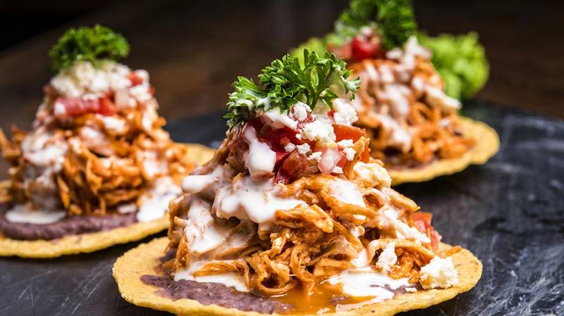 tostada de tinga.png tostada de tinga.png