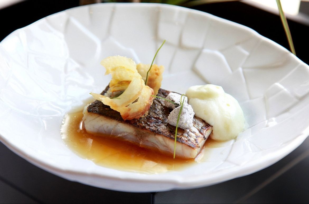 Corvina caldito cebolla.jpg