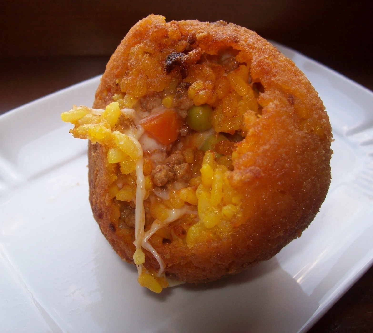 arancino al ragu e piselli.jpg