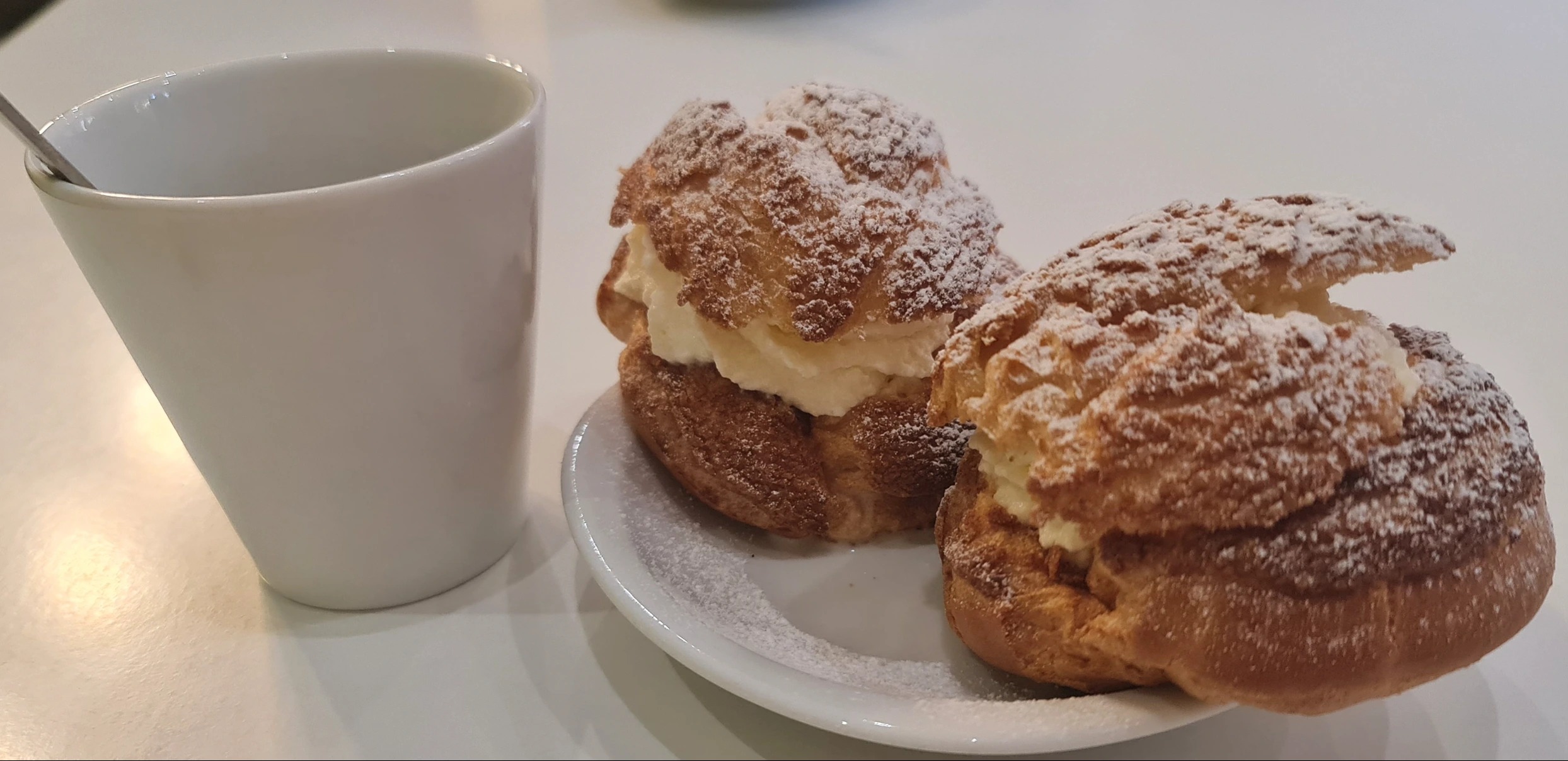 CHOUX CHANTILLY AUTRE PRESENTATION.jpg