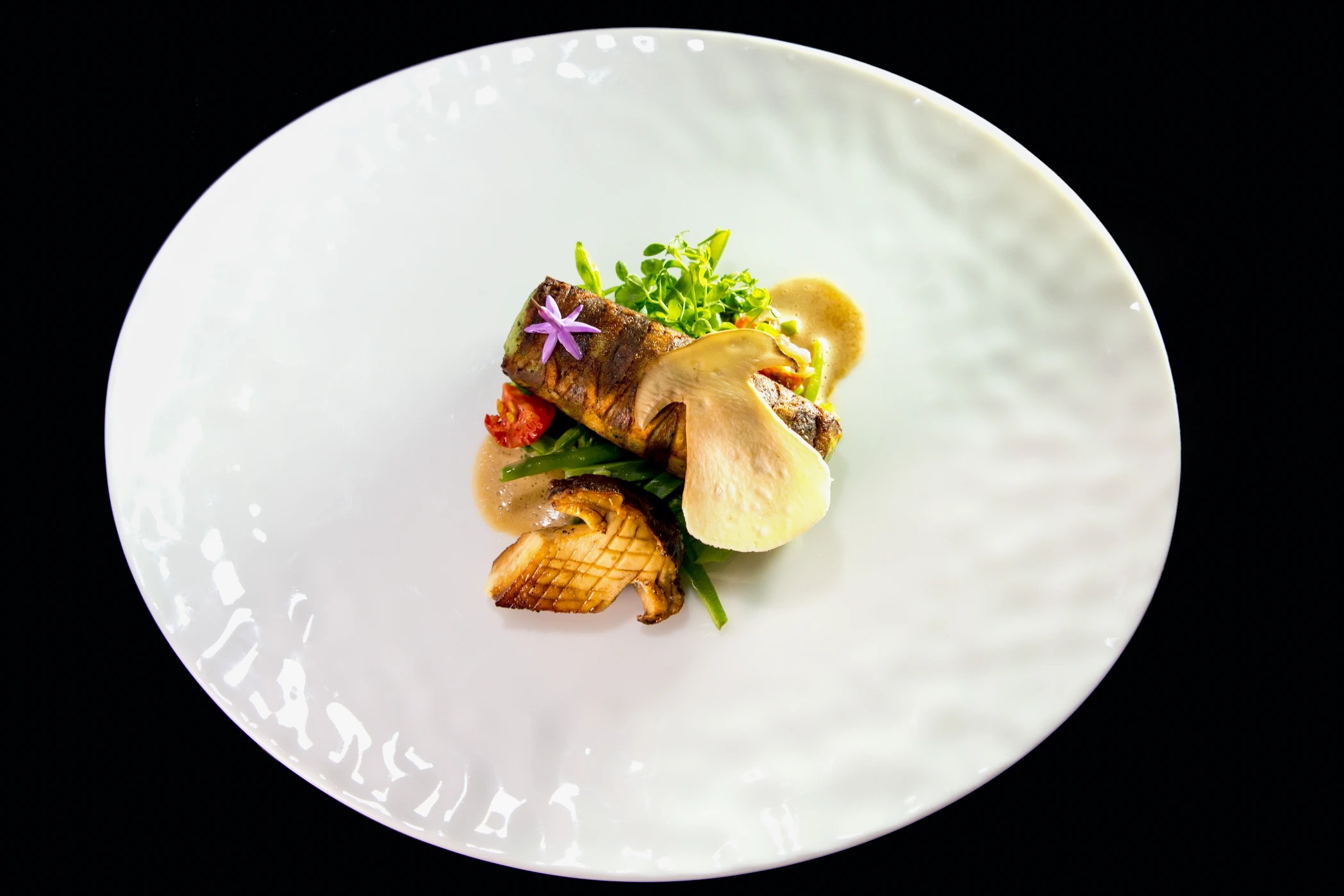 Croustillant de foie gras et ris de veau et salade de haricot vert aux cèpes.jpg Croustillant de foie gras et ris de veau et salade de haricot vert aux cèpes.jpg