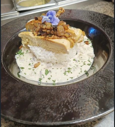 escalope de poulet sa sauce valley d'auge.JPG escalope de poulet sa sauce valley d'auge.JPG