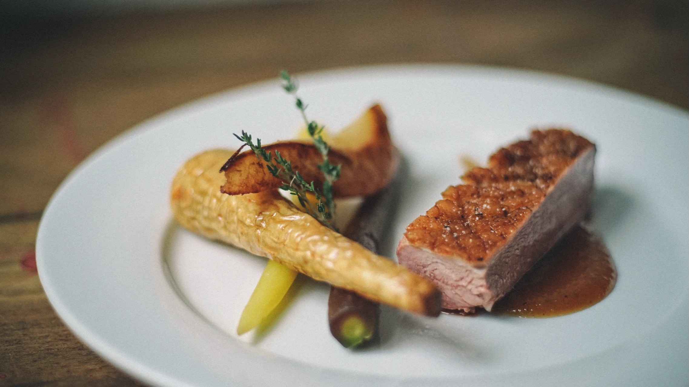 Magret de Canard légumes d'hivers et gastrique à la poire(1).jpeg