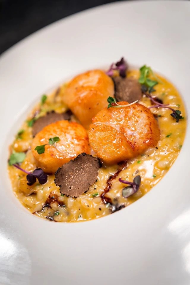 Butter_poached_Scallop_truffle_risotto[1].jpg