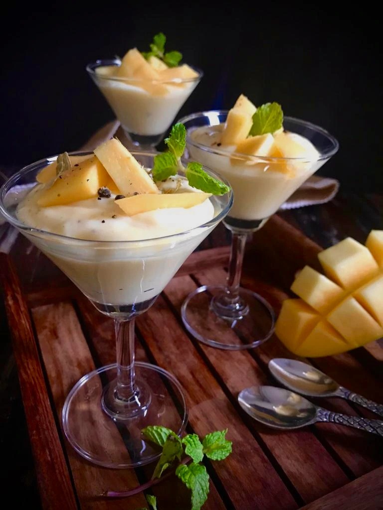 mango yogurt mousse.jpg