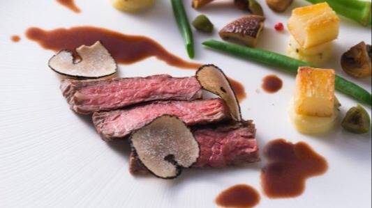Wagyu, Truffles, Pinot Noir.JPG Wagyu, Truffles, Pinot Noir.JPG