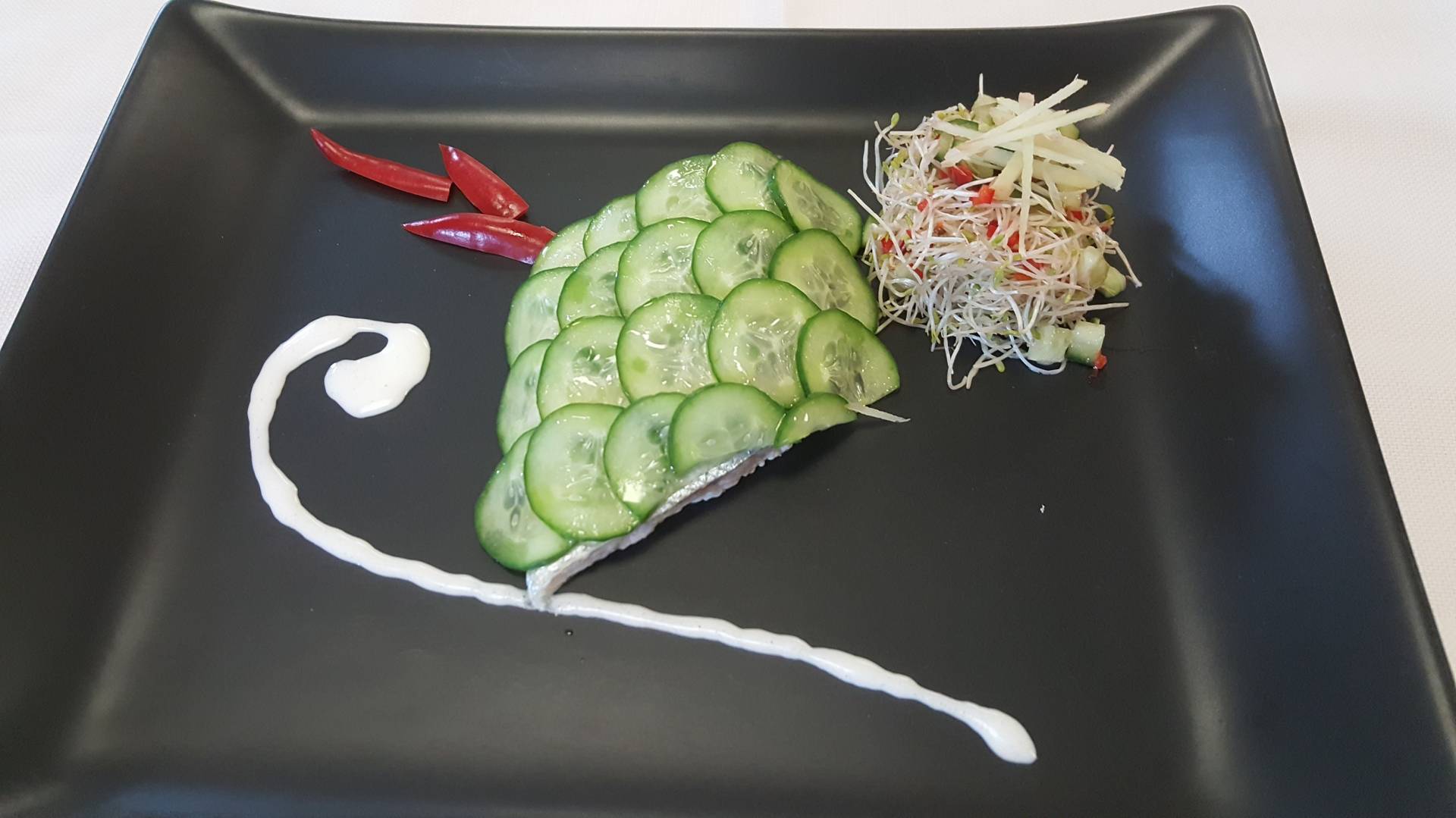 sea bream filet in zucchini scale .jpg