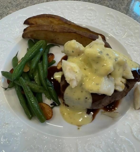 2024 05 11 Filet w Crab 1.jpg 2024 05 11 Filet w Crab 1.jpg