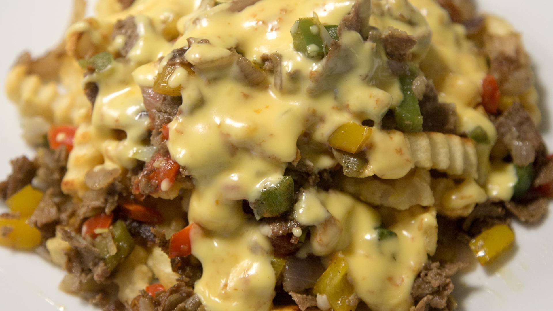 philly cheese steak fries-3.jpg