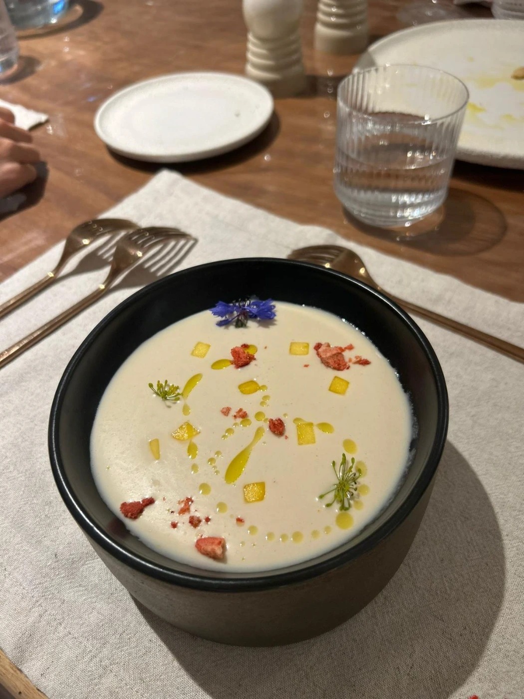 WhatsApp Image 2024-12-10 at 17.17.44 (11).jpeg