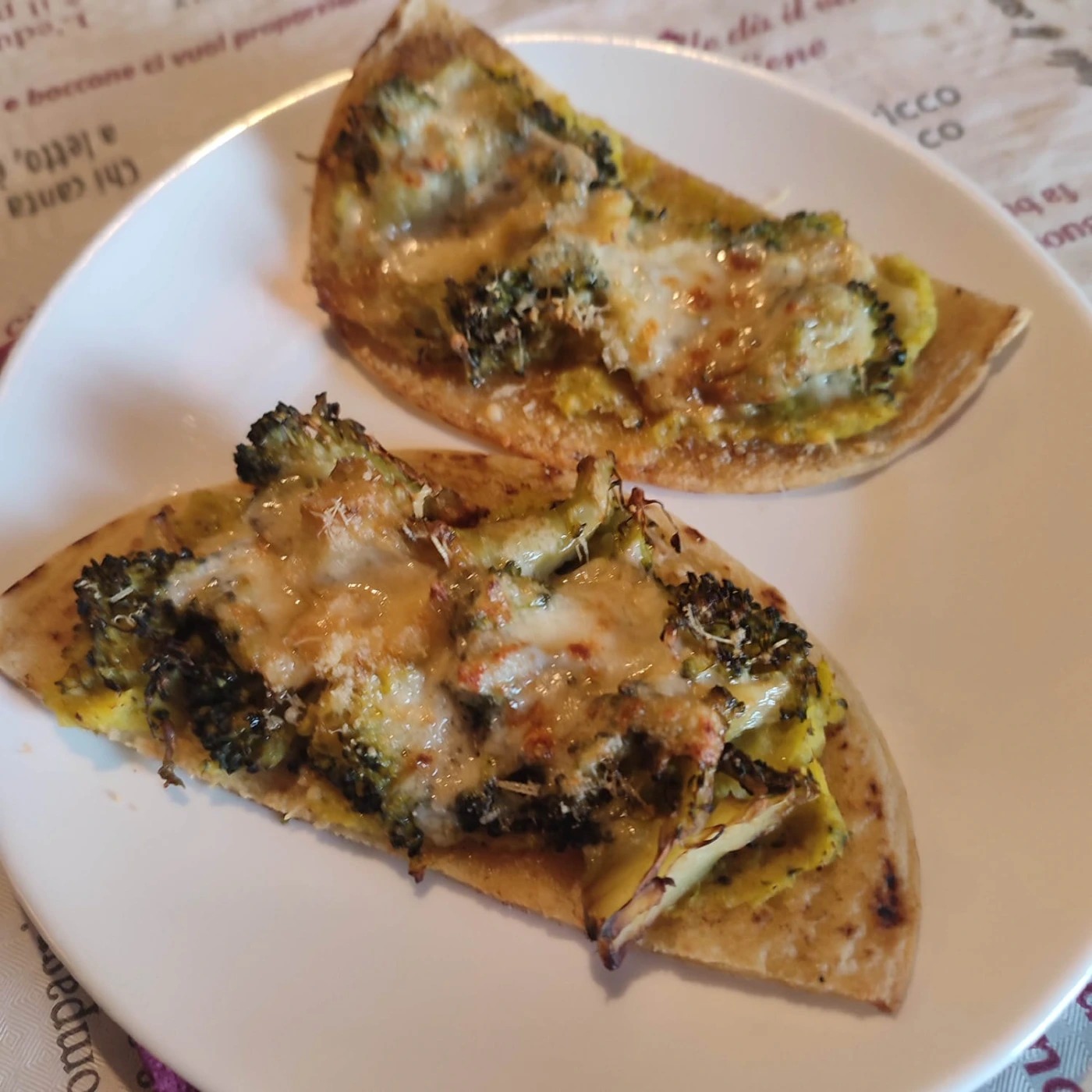 Testaroli con broccoli e toma locale(Traditional testaroli flatbread with broccoli and local toma cheese).jpeg